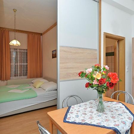 Apartments Joko 1160 Пула Екстериор снимка