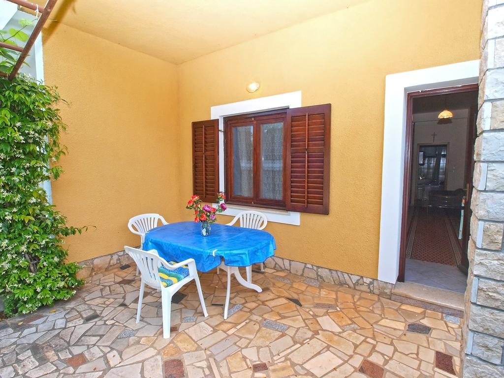 Apartments Joko 1160 Пула Екстериор снимка