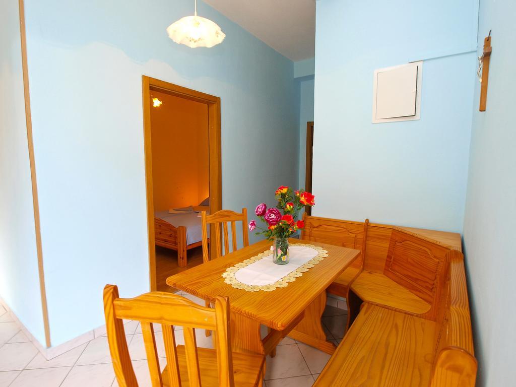 Apartments Joko 1160 Пула Екстериор снимка