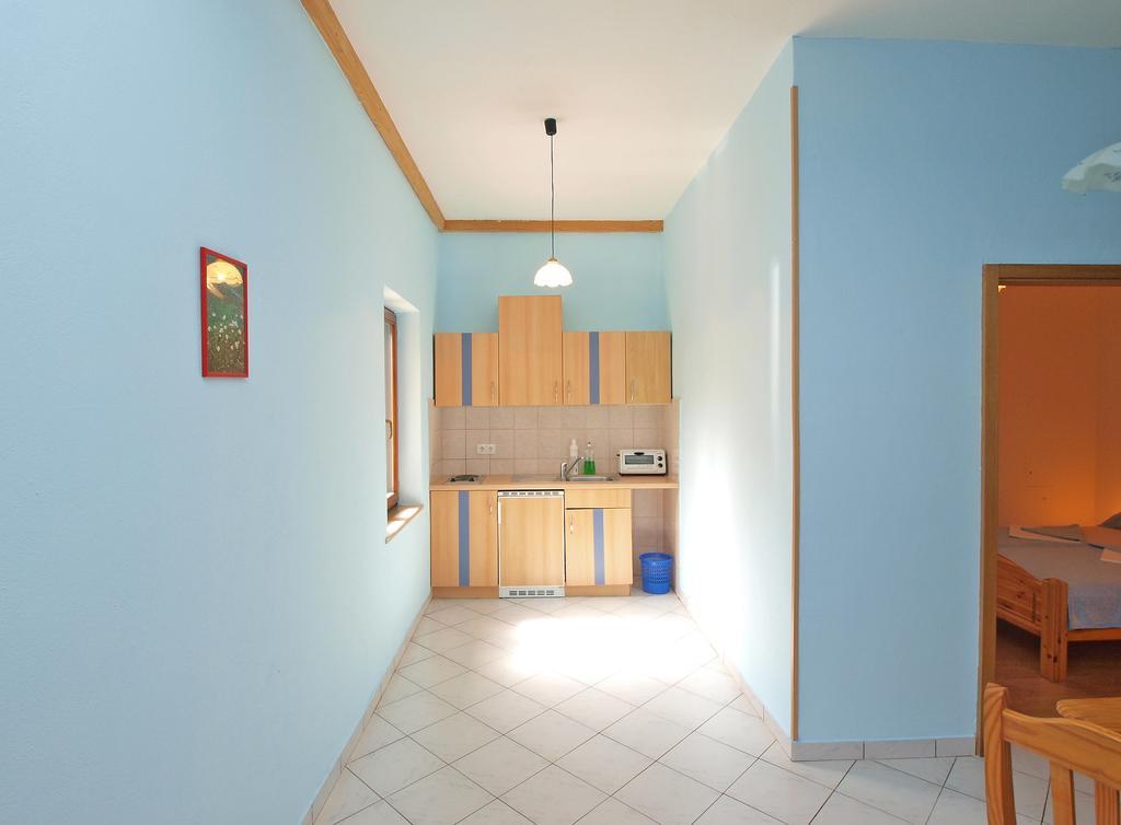 Apartments Joko 1160 Пула Екстериор снимка