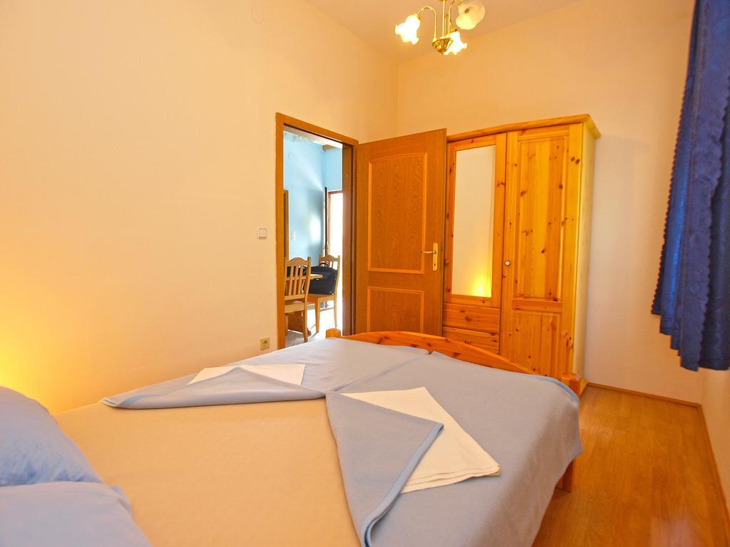 Apartments Joko 1160 Пула Екстериор снимка
